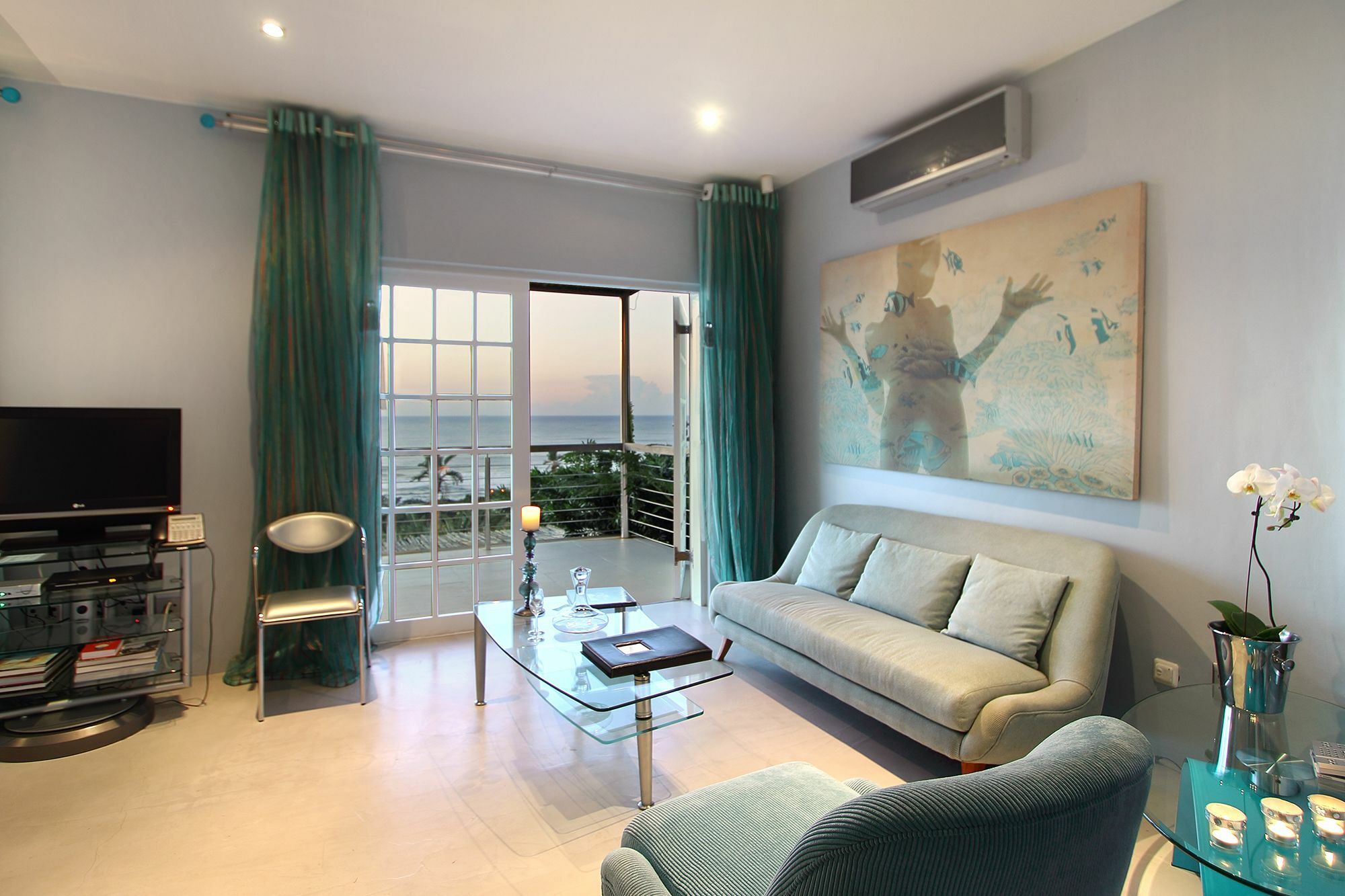 เดย์ แอท ซี บีช ลอดจ์ Hotel Trafalgar ภายนอก รูปภาพ